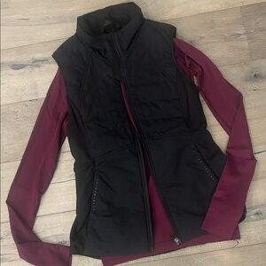 Women's Black lululemon Vest and long sleeve swiftly